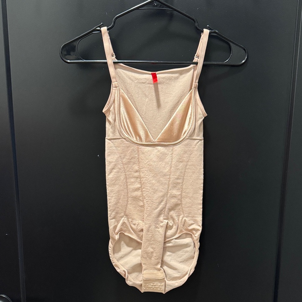 Spanx Women's Beige Bodysuit